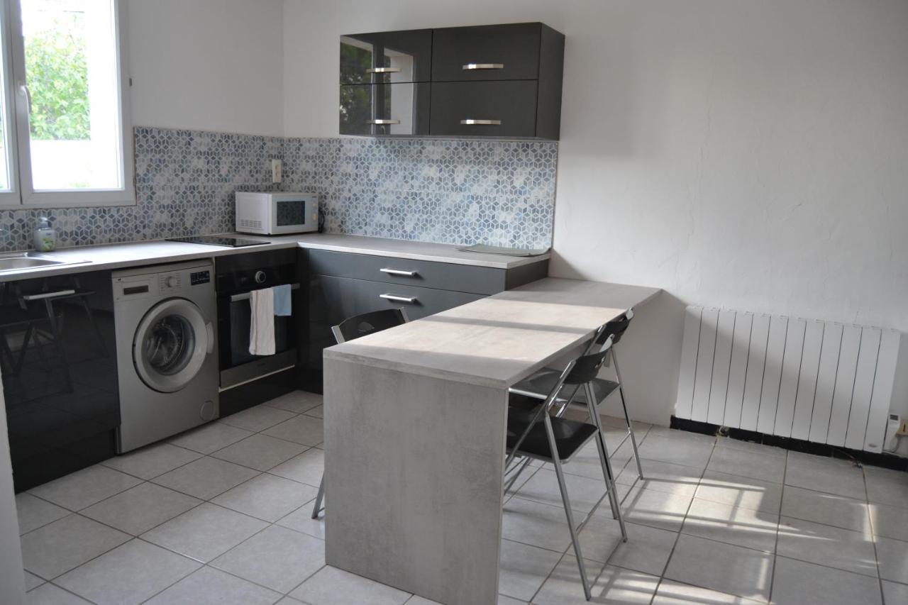 Appart Dans Maison Au Calme "Les Charmettes" Apartment Vedène Екстериор снимка